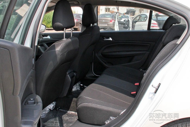 2014款 1.8L 手動(dòng)領(lǐng)先版