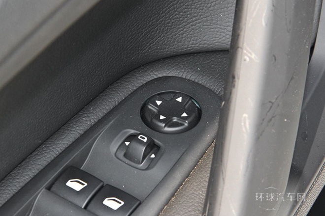 2014款 1.8L 手動(dòng)領(lǐng)先版