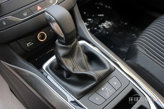 2014款 1.8L 自動(dòng)豪華版