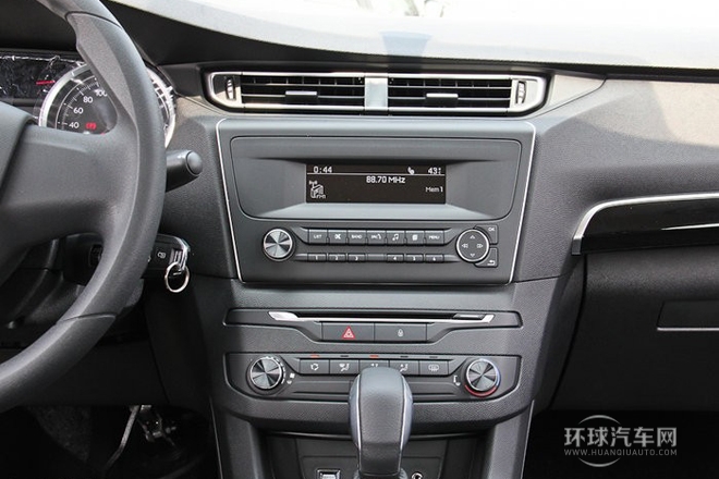 2014款 1.8L 自動領(lǐng)先版