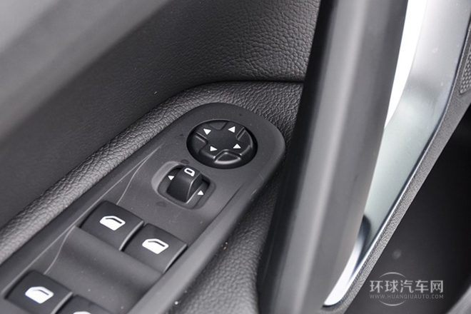 2014款 1.8L 自動(dòng)領(lǐng)先版