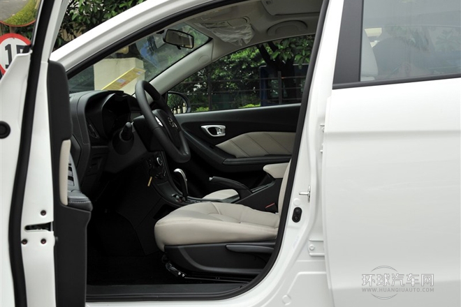 2014款 1.6L 自動豪華ESP版