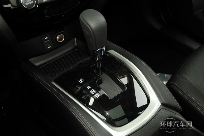 2014款 2.5L CVT豪華版 4WD