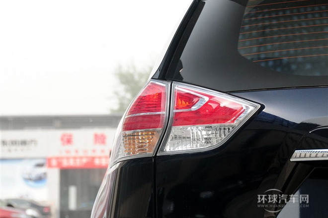 2014款 2.5L CVT豪華版 4WD