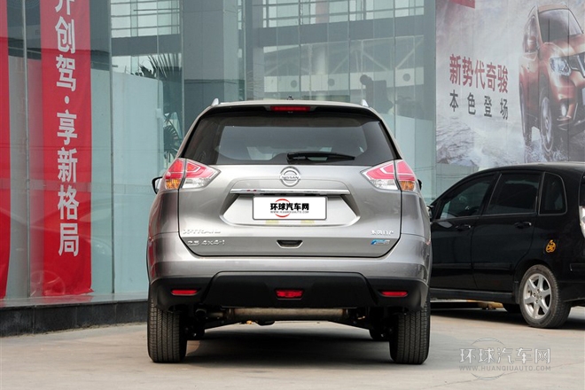 2014款 2.5L CVT領(lǐng)先版 4WD