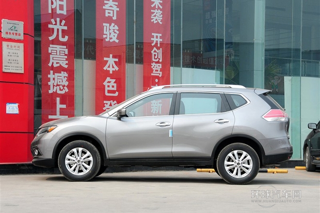2014款 2.5L CVT領(lǐng)先版 4WD