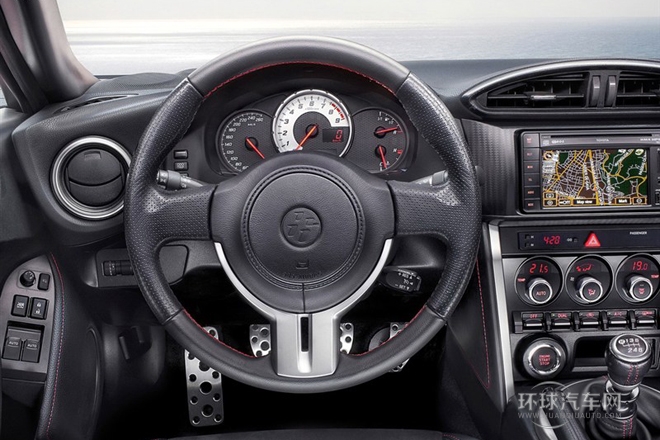 2013款 2.0L 手動豪華型