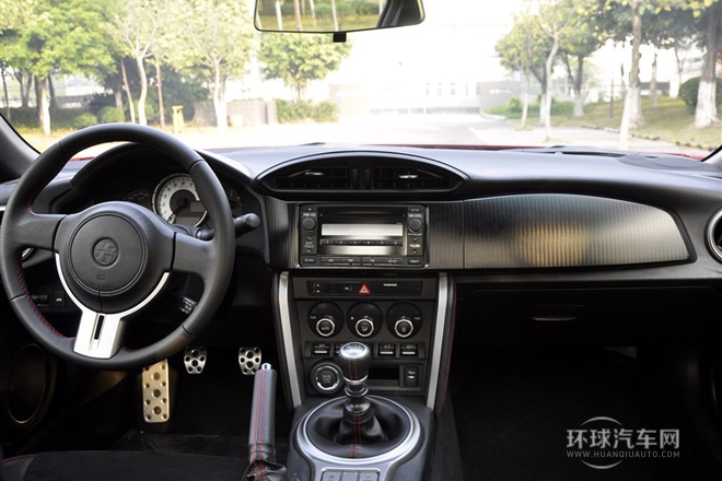 2013款 2.0L 手動豪華型