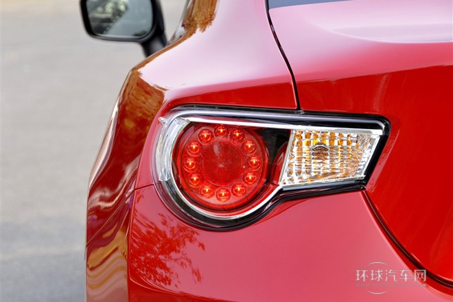 2013款 2.0L 手動(dòng)豪華型