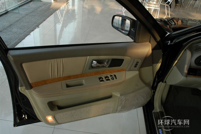 2004款 智尊 2.0L 自動豪華型