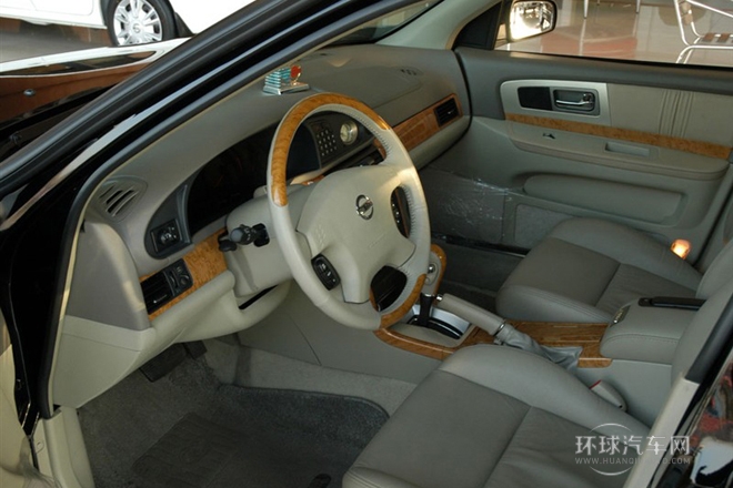 2004款 智尊 2.0L 自動豪華型