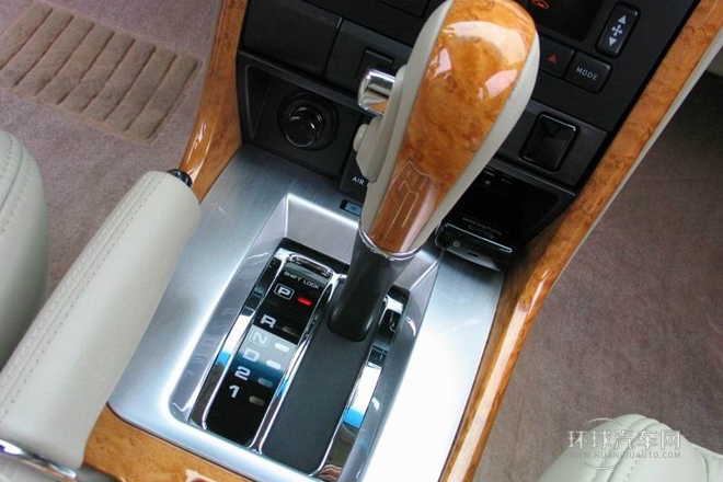 2004款 智尊 2.0L 自動尊貴型