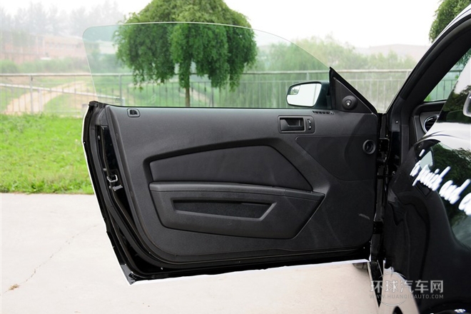 2013款 3.7L 手動標準型