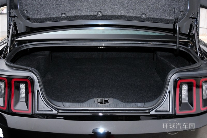 2013款 3.7L 手動標準型