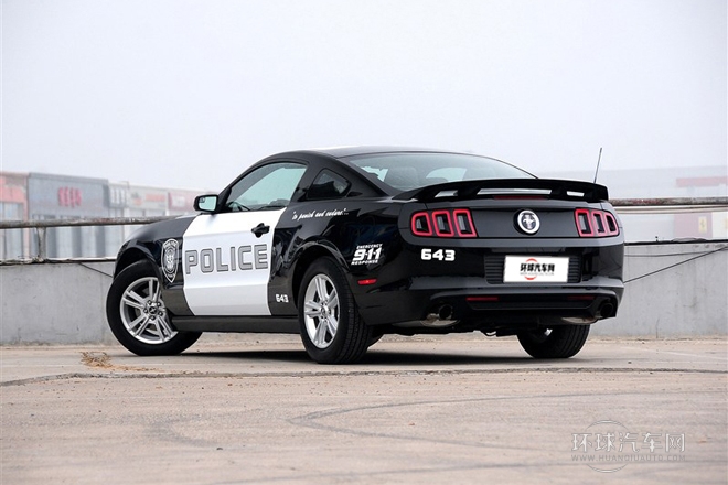 2013款 3.7L 手動(dòng)標(biāo)準(zhǔn)型