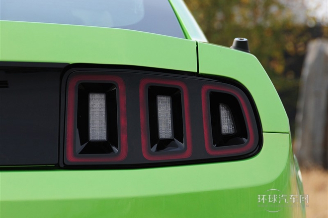 2013款 3.7L 自動標準型