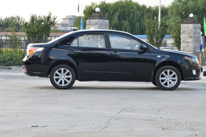 2013款 1.5L 手動尊貴型