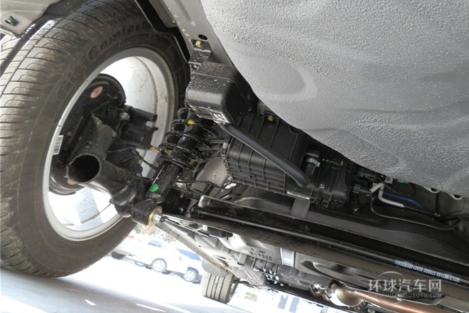 2013款 1.8L 自動(dòng)尊貴型