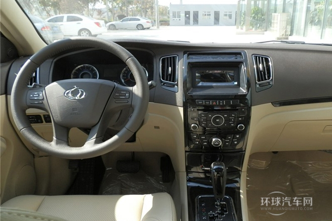 2013款 1.8L 自動(dòng)尊貴型