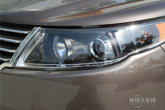 2013款 1.8L 自動尊貴型