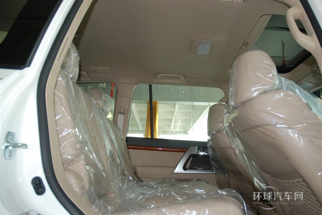 2012款 4.6L 自動(dòng)VX