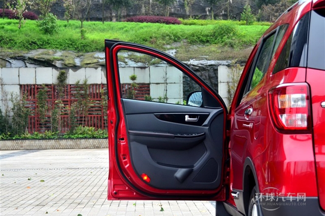 2014款 1.5L 手動尊貴型