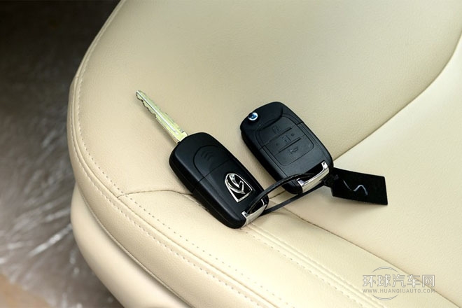 2014款1.5L自動  豪華型