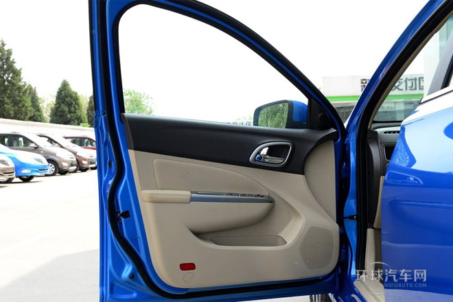 2014款1.5L自動(dòng)  豪華型