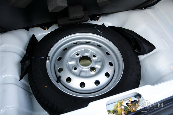 2012款 改款 1.0L 手動P-TEC標準型