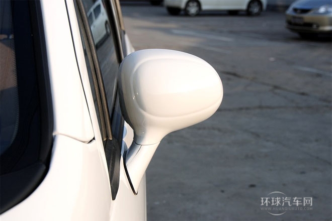 2012款 改款 1.0L 手動P-TEC標準型