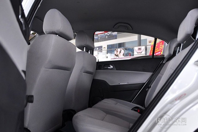 2010款 1.3L 手動舒適型