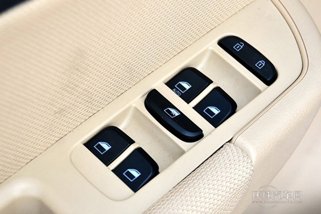 2012款 1.6L 手動舒適型