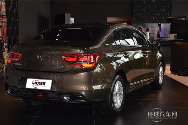 2014款 1.8L 手動(dòng)舒適版VTi140