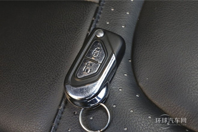 2013款 1.6L 至尊敞篷版