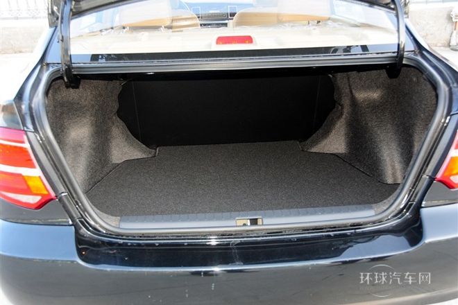 2013款 1.6L 自動卓越版