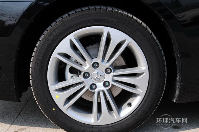 2013款 1.8T 政務版