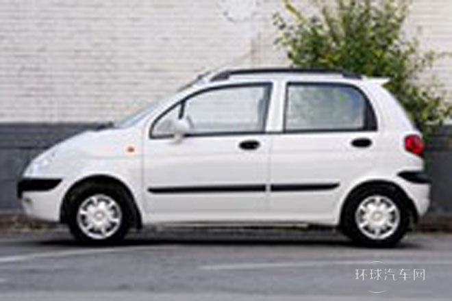 2012款 改款 1.0L 手動P-TEC時尚型