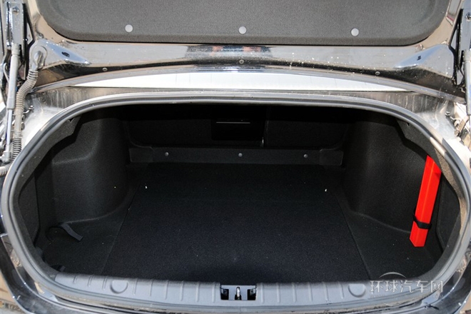 2013款 1.8T 政務版