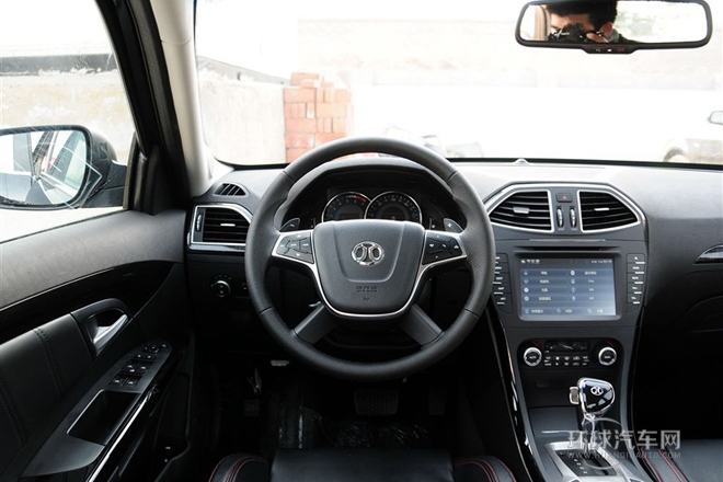 2013款 1.8T 政務版