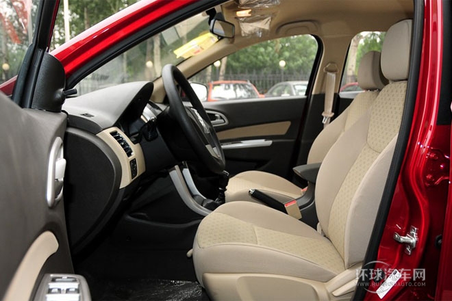 2013款1.5L手動   標準型