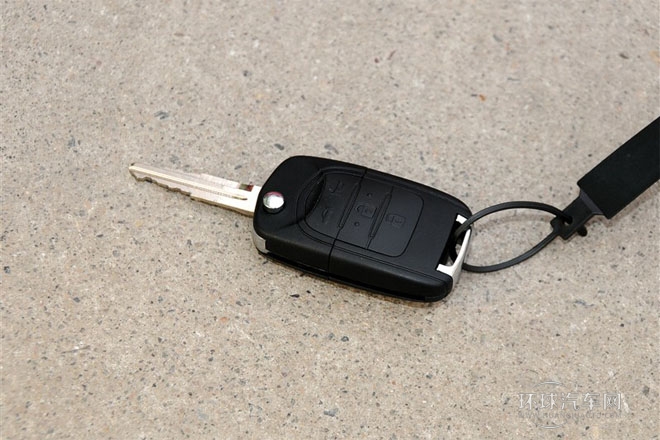 2013款1.5L手動   進取型