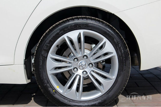 2013款 2.0T 時尚版