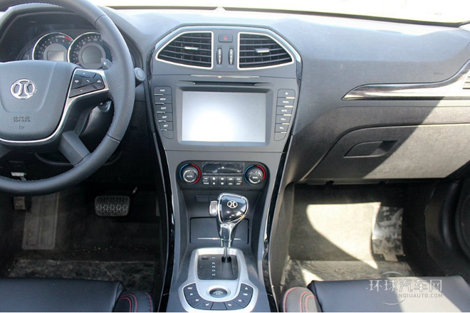 2013款 2.0T 時尚版