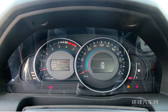 2013款 2.0T 時尚版