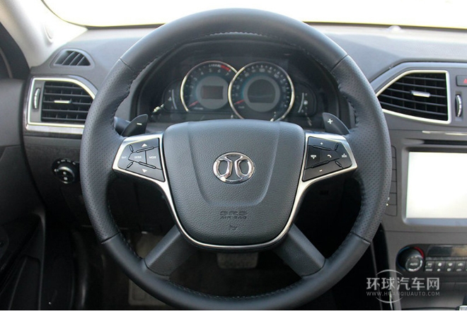 2013款 2.0T 時尚版