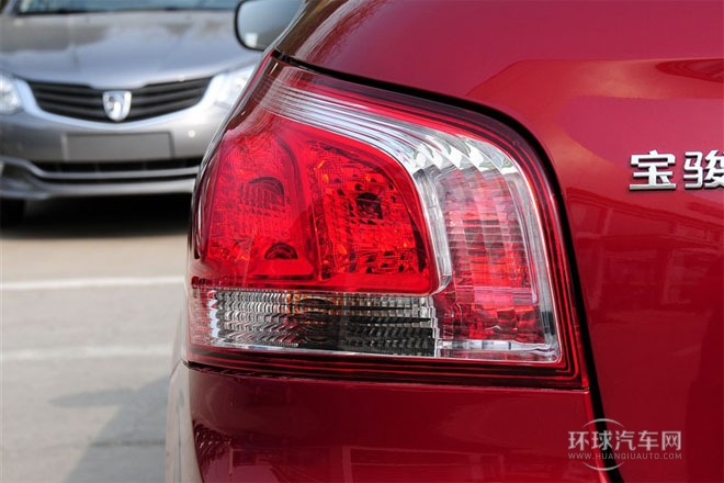 2013款1.5L手動   舒適型