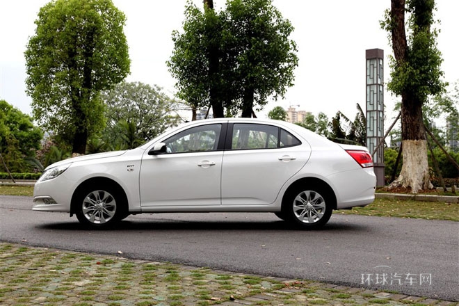 2013款1.5L自動   精英型