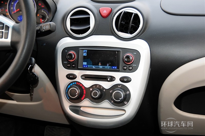 2012款 1.0L IMT導(dǎo)航版 國(guó)V