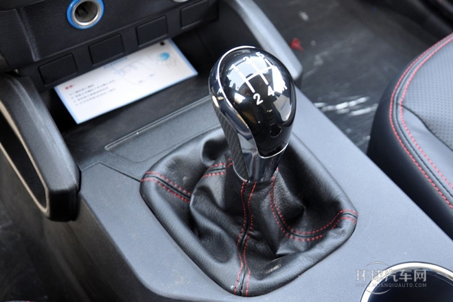 2014款 2.0L 手動尊貴型