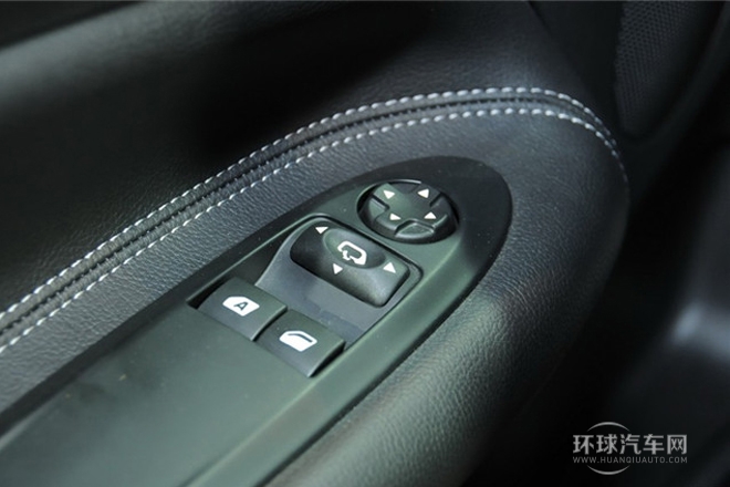 2013款 1.6L 風尚敞篷版